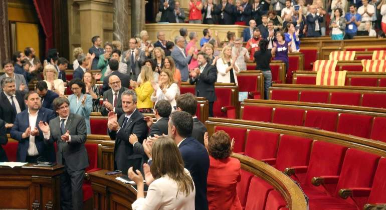 parlament-aprueba-referendum-efe.jpg