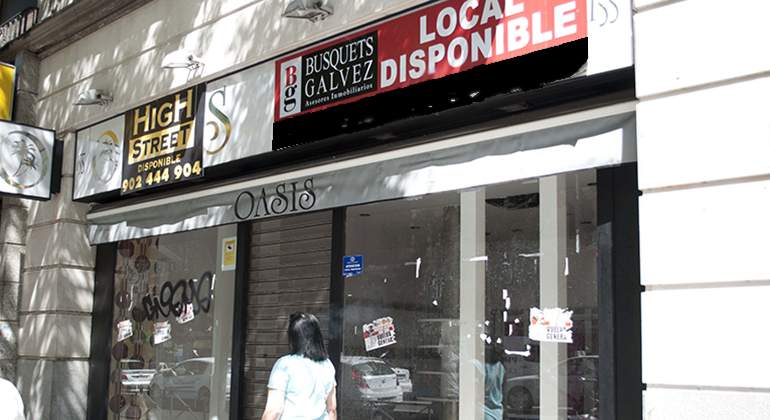 Comercio-cerrado-local-en-venta-A_S_Figal.JPG