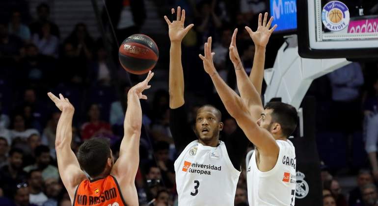 randolph-valencia-playoffs-efe.jpg