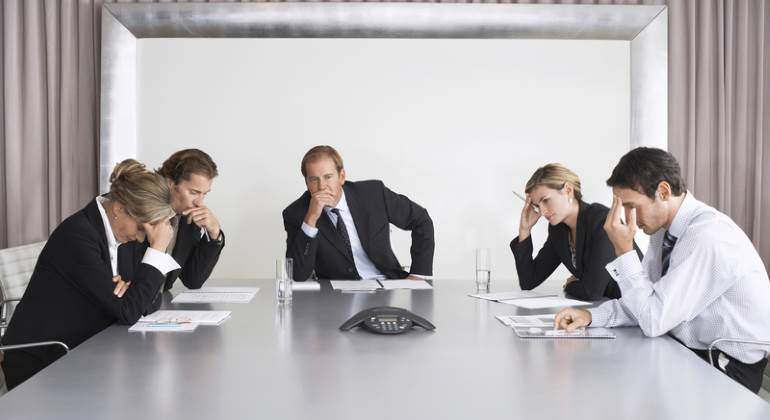 telefono-conferencia-llamada-770-dreamstime.jpg