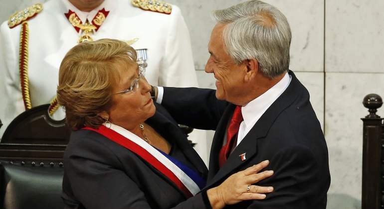 Pinera-y-Bachelet--reuters.jpg