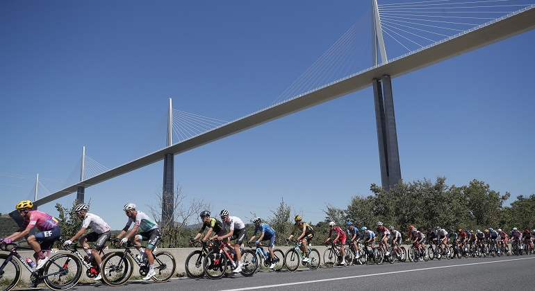 eiffage-viaducto-millau-francia-tour-2020-reuters-770x420.png