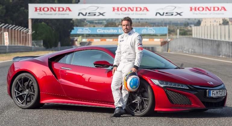 Honda-NSX-2016-01.jpg