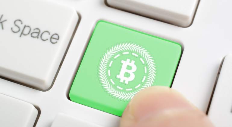 bitcoin-dreamstime.jpg