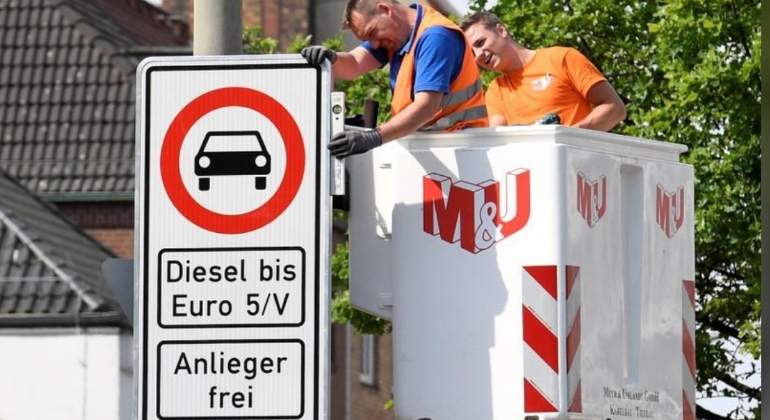 cartel-hamburgo-prohibicion-diesel.jpg