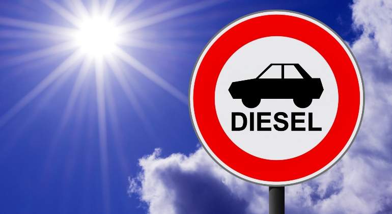 diesel-senal-dreamstime.jpg
