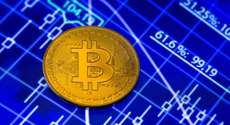 bitcoin-fondo-azul-grafico.jpg