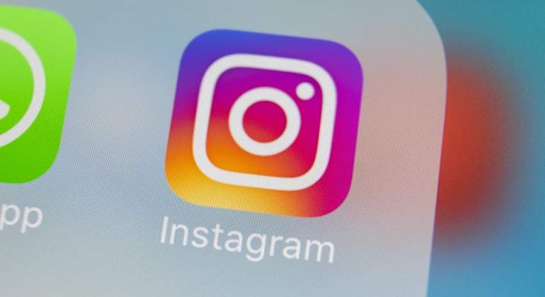 instagram-dramstime.jpg