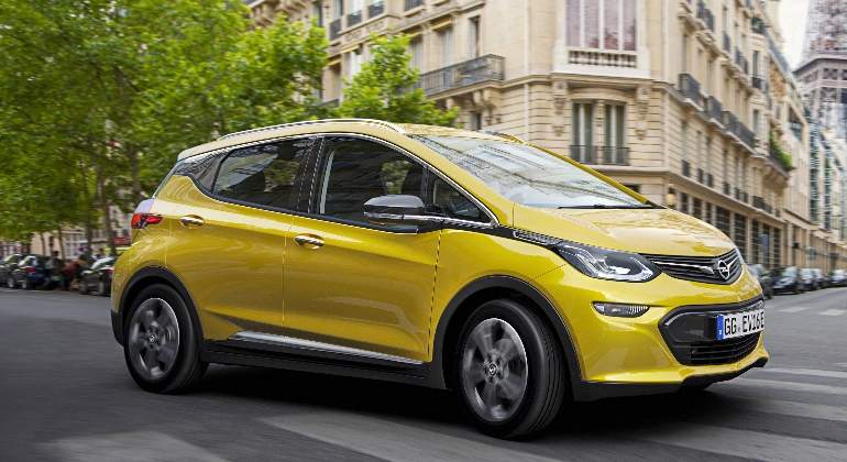 opel-ampera-e-2016.jpg