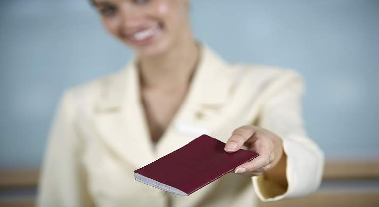 Entrega-de-pasaporte-Thistock-770-x-420.jpg