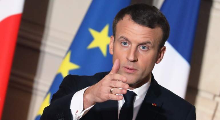Macron--3.jpg
