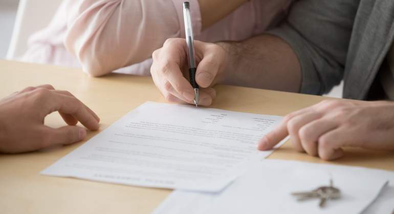 firma-hipotecas-dreamstime.jpg