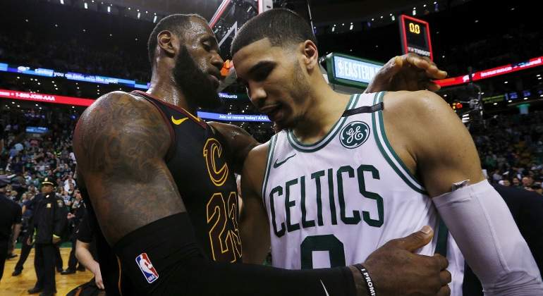 lebron-tatum-efe.jpg