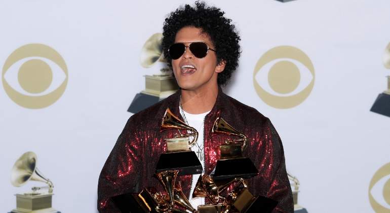 bruno-mars-grammy-2018-efe.jpg