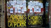 El corralito de 2001, un salto al vacío que aún impacta en Argentina