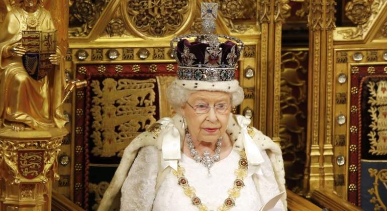 isabel-ii-may16-efe.jpg
