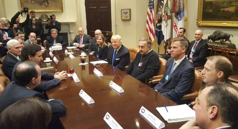Trump-automovilisticas-Twitter.jpg