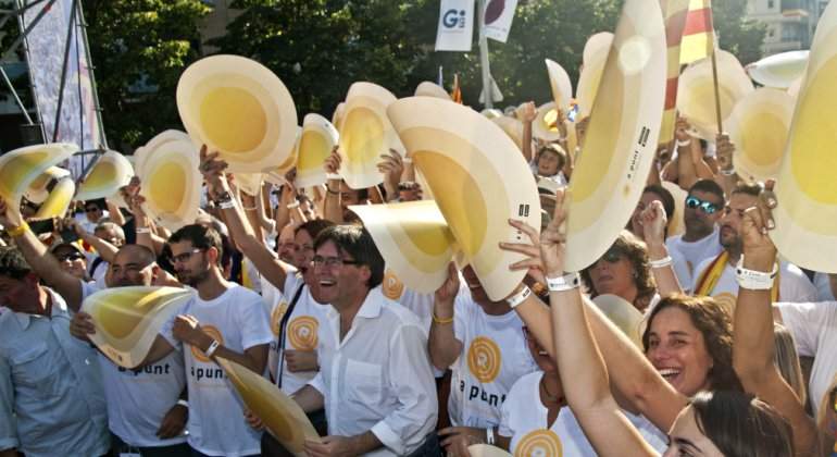 PUIGDEMONT-DIADA.jpg