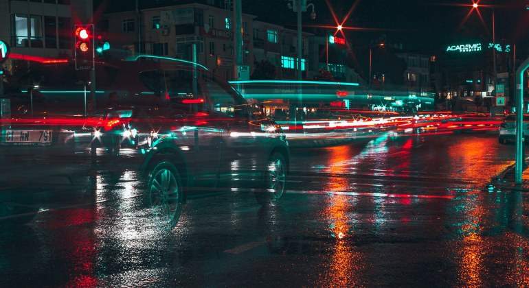 traffic-6856075_1280-1.jpg