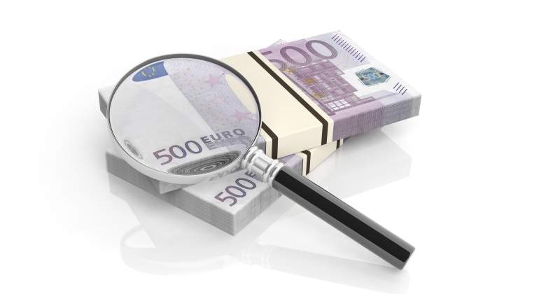 lupa-billetes500-dreamstime.jpg