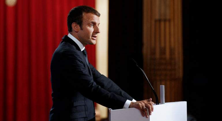 macron.jpg