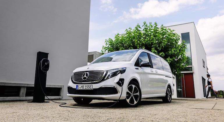 mercedes-eqv-2019-01.jpg