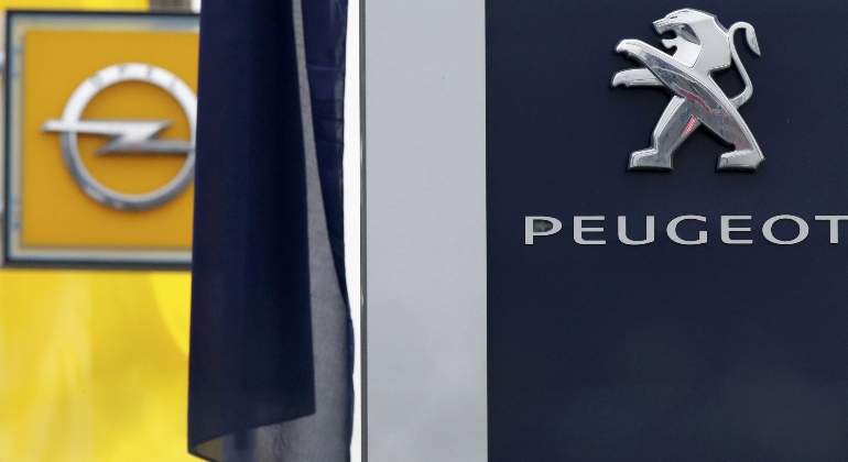 psa-logo-reuters.jpg