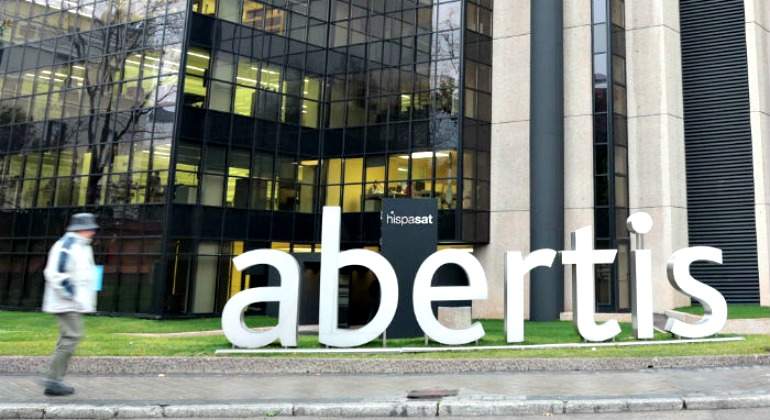 abertis-hombre-calle-770.jpg