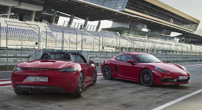 porsche-cayman-boxter-gts-2017-01.jpg