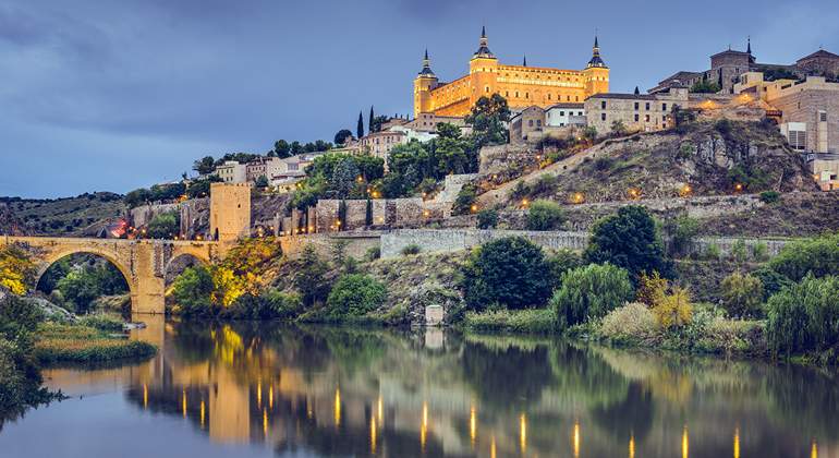 toledo-panoramica-noche.jpg