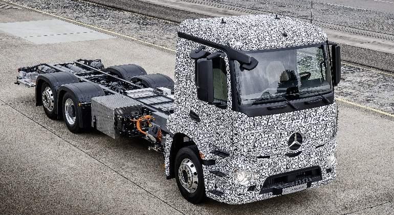 mercedes-urban-truck.jpg