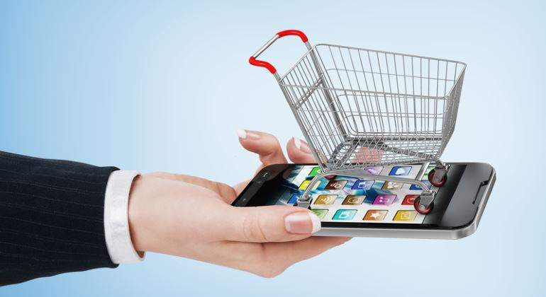 smartphone-compras-online-770-dreamstime.jpg
