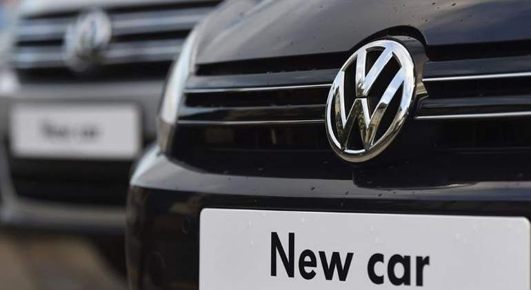 volkswagen-logo-coche.jpg