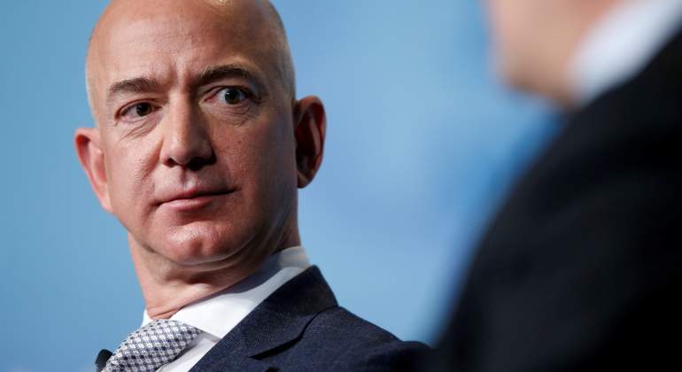 bezos-jeff-mirada-reuters.jpg