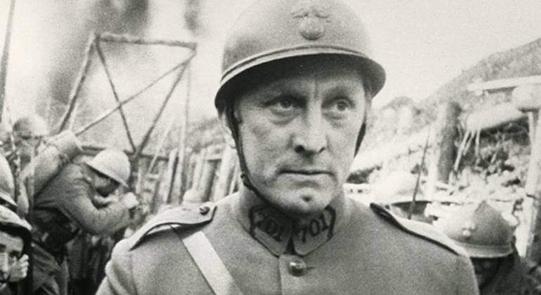 kirk-douglas-770-1-1-1-1--1.jpg