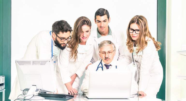 medicos-defini.jpg