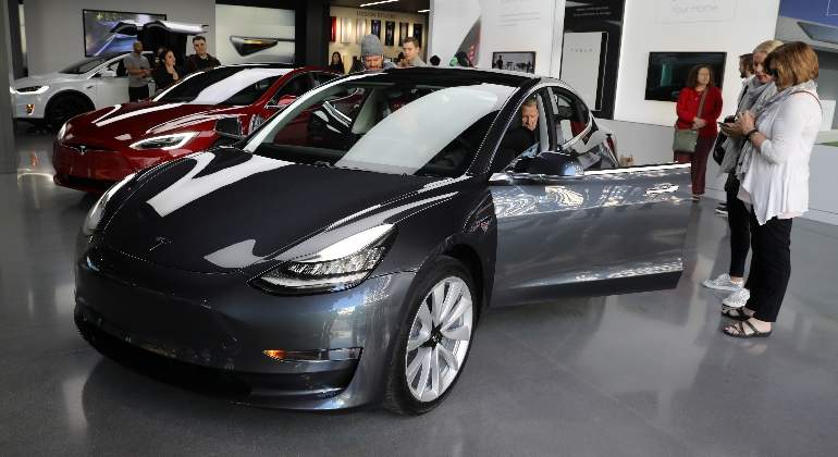 Tesla nombra presidenta del consejo a Robyn Denholm en sustitución de Elon Musk