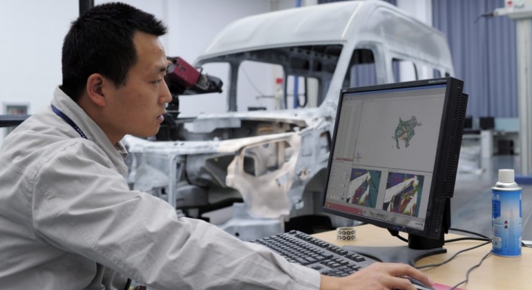 dongfeng-fabrica.jpg