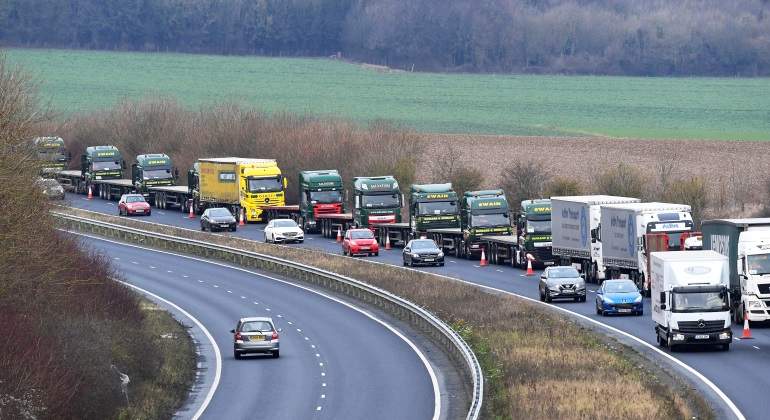fila-camiones-reino-unido-brexit-reuters-770x420.jpg