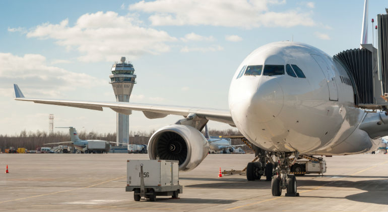 avion-aeropuerto.jpg