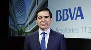 Torres (BBVA) sale en defensa de Francisco González, pero le advierte que actuará con tolerancia cero