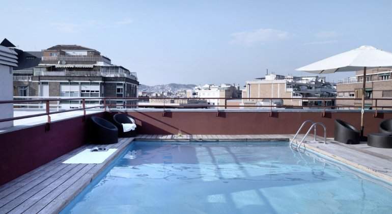piscinaaa.jpg