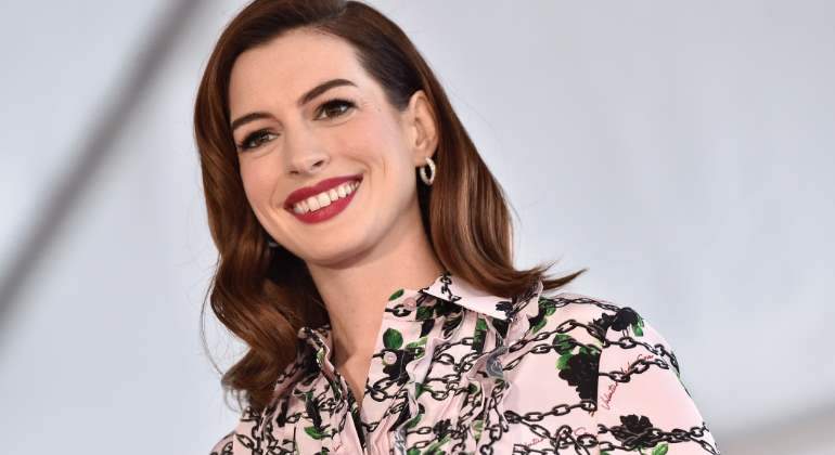 anne-hathaway-madre770.jpg