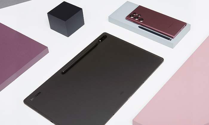 Samsung_Galaxy-S22-Ultra-and-Tab-S8.jpg