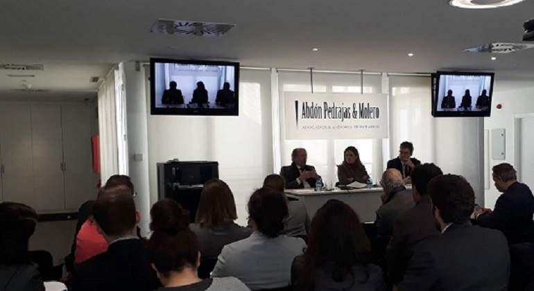 foto_aula_laboral.jpg