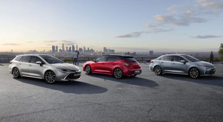 TOYOTA-COROLLA-FAMILIA-2019.01.jpg