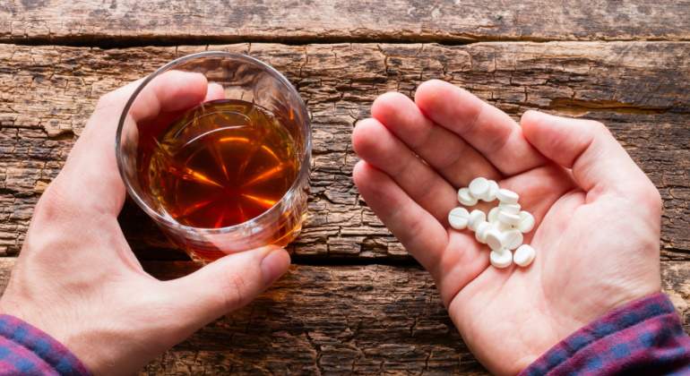 alcohol-medicamentos.jpg