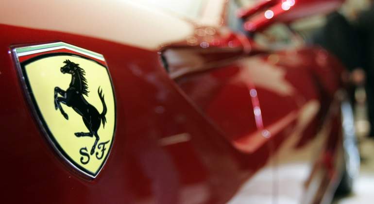ferrari-logo-reuters.jpg