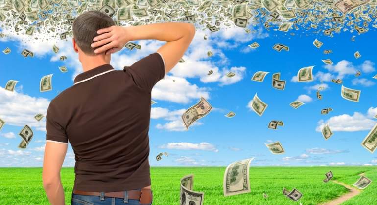 dinero-dudas-persona-dreams.jpg