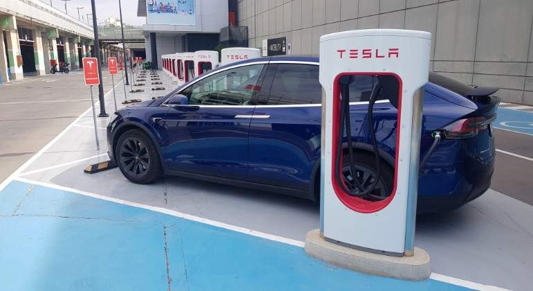 Tesla-Model-X--eE-770.jpg